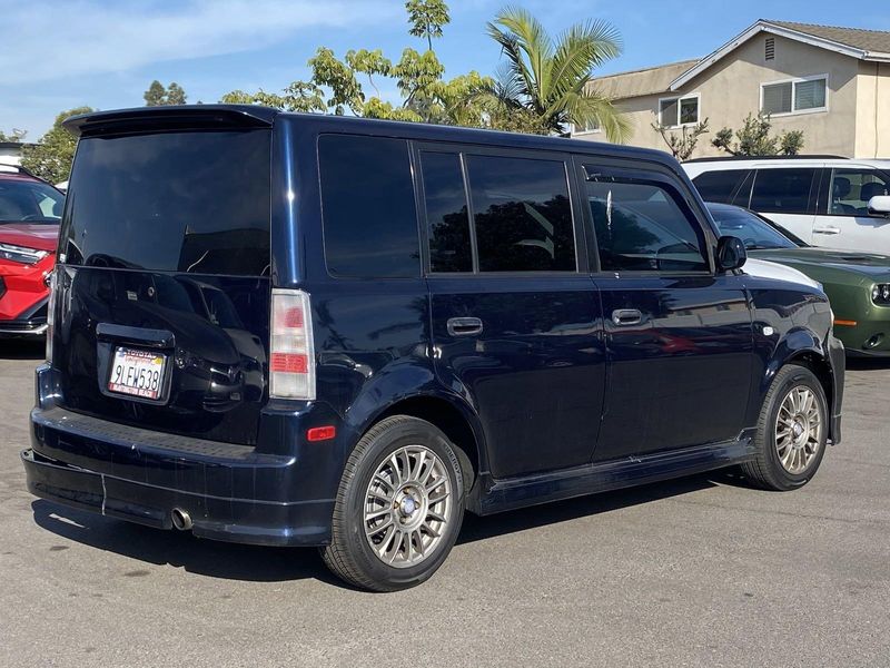 2006 Scion xB BaseImage 3