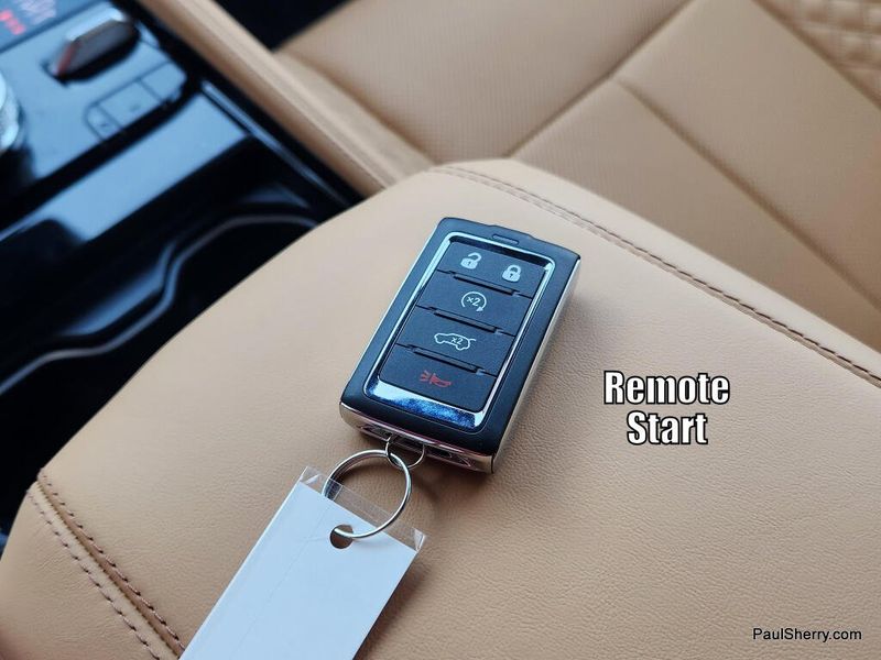 New 2026 Jeep Grand Cherokee Summit 4x4