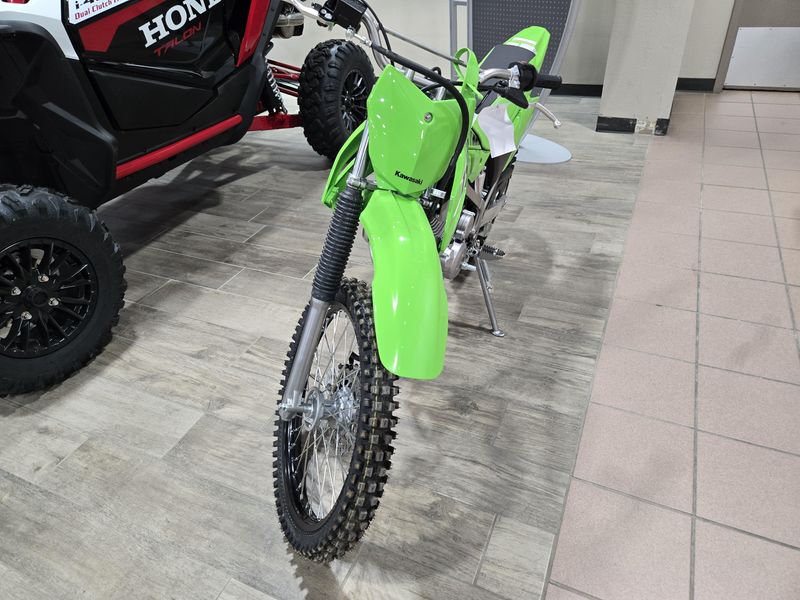 2025 Kawasaki KLX 140R F LIME GREENImage 5