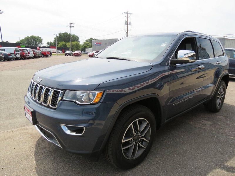 Used 2020 Jeep Grand Cherokee Limited 4x4 4dr SUVImage 4