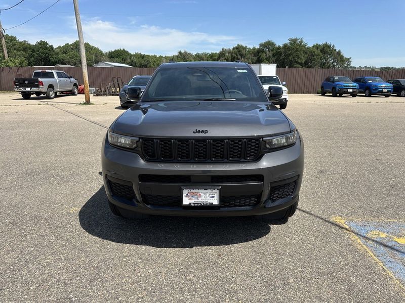 2024 Jeep Grand Cherokee L Altitude X 4x4Image 3