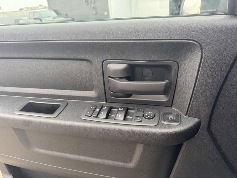 2024 RAM 3500 Chassis Cab TradesmanImage 15