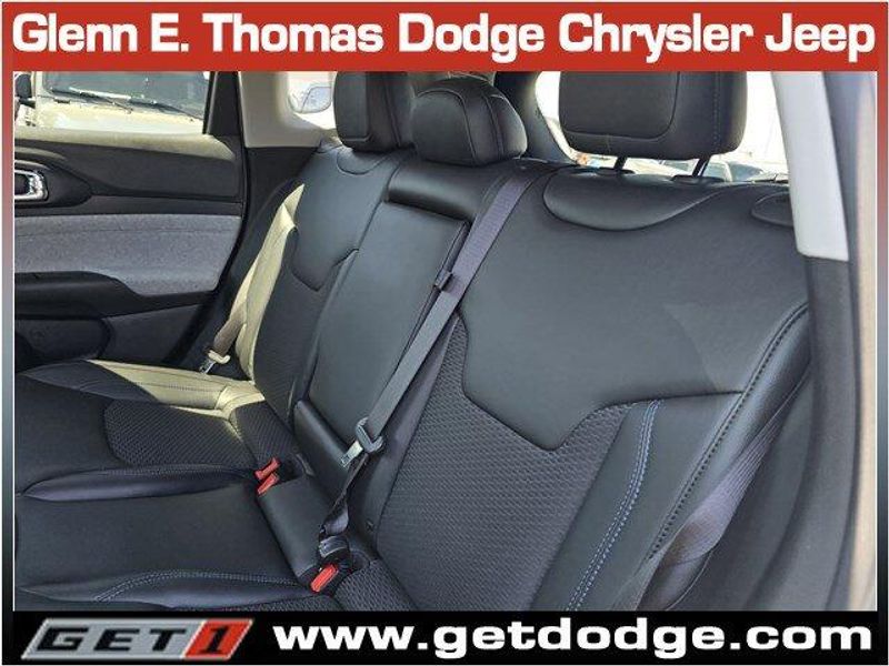 2022 Jeep Compass Latitude photo 21