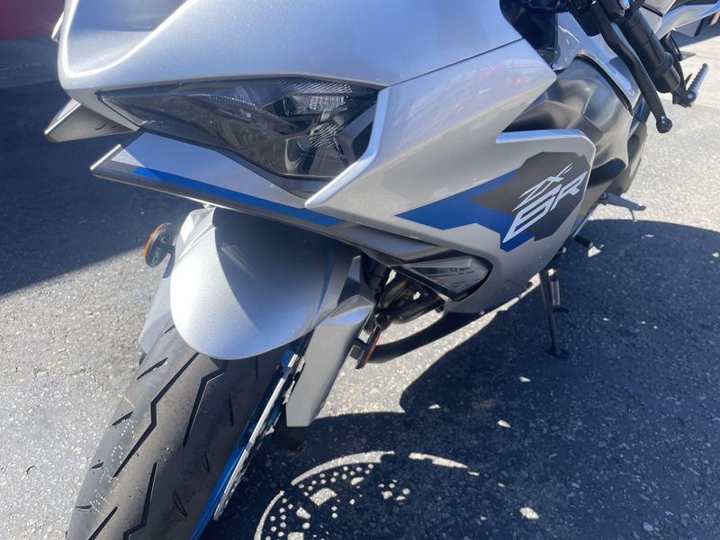 New 2027 Kawasaki NINJA ZX-6R Image 25