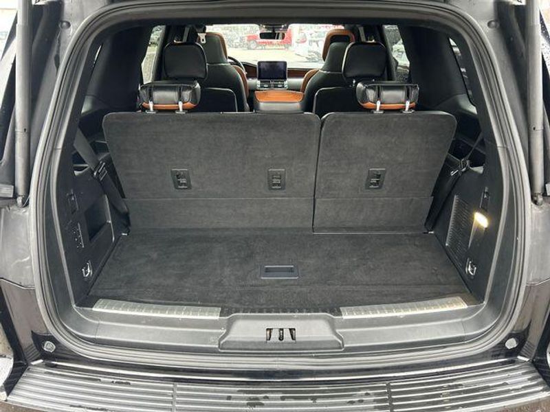 2021 Lincoln Navigator Reserve photo 3