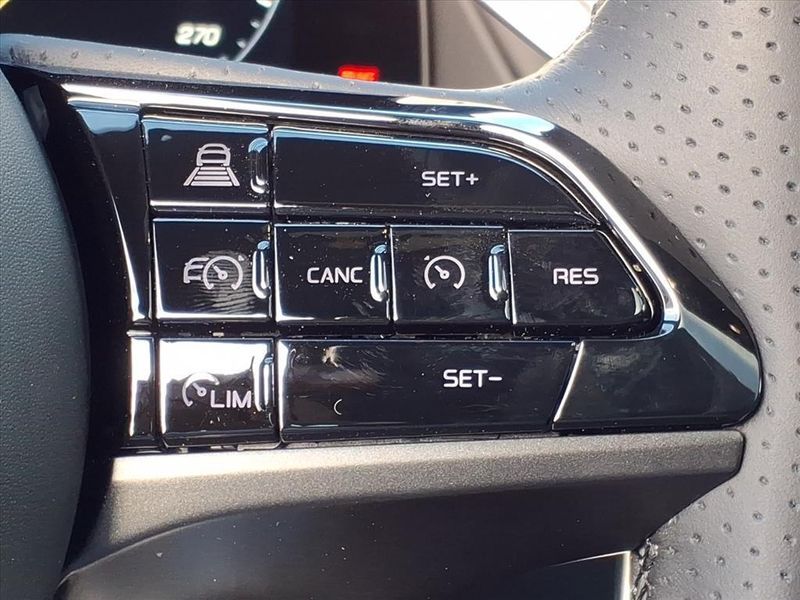 New 2025 Maserati Grecale ModenaImage 21