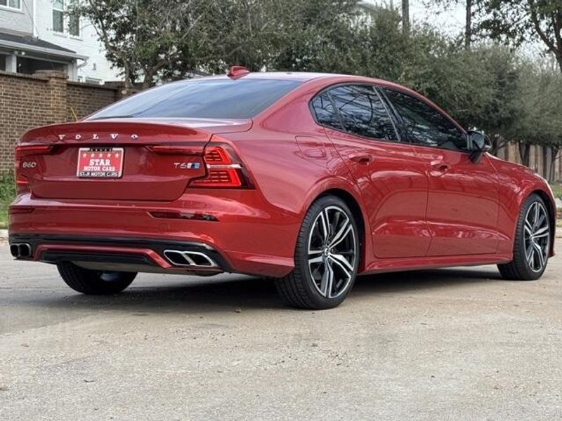 2019 Volvo S60 T6 R-DesignImage 14