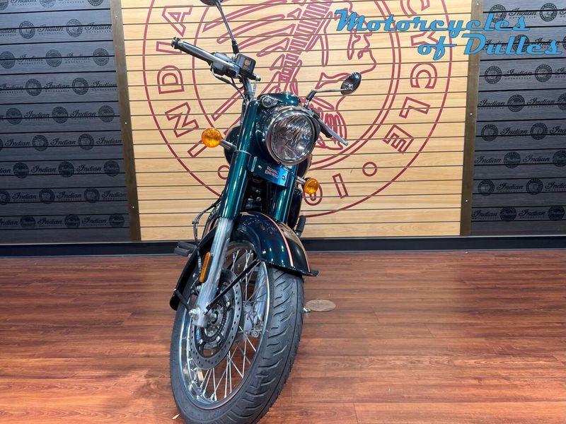 New 2024 Royal Enfield Classic 350 Image 3