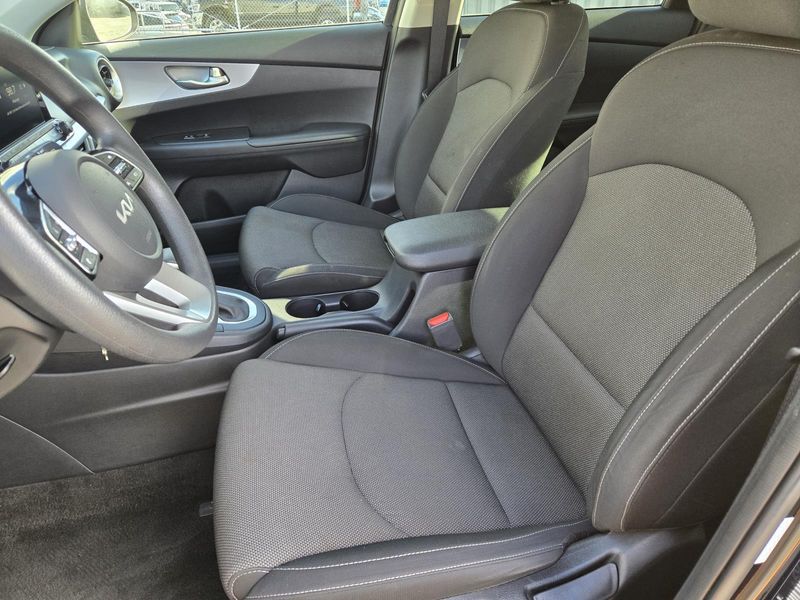 2022 Kia Forte LXS photo 19