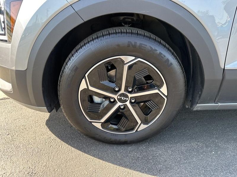 2023 Kia Niro EXImage 9