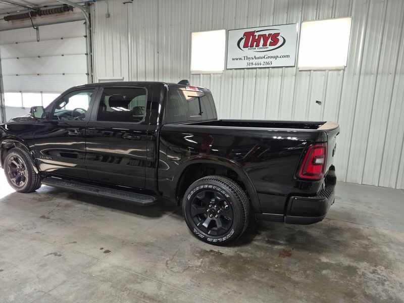 2025 RAM 1500 Big Horn Crew Cab 4x4 5