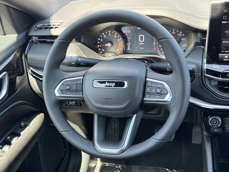 New 2026 Jeep Compass Trailhawk 4x4
