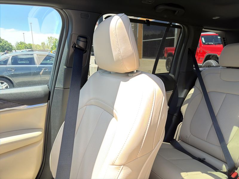 Used 2025 Jeep Grand Cherokee LimitedImage 49
