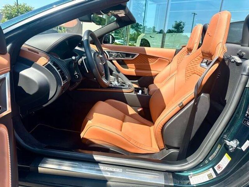 2024 Jaguar F-TYPE R-Dynamic