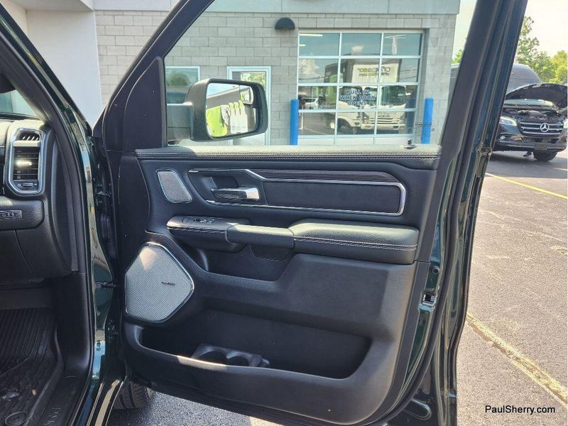 New 2026 RAM 1500 Laramie Crew Cab 4x4 5'7' Box