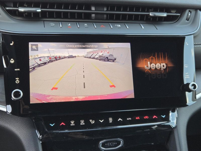 New 2026 Jeep Grand Cherokee L Laredo Altitude 4x4