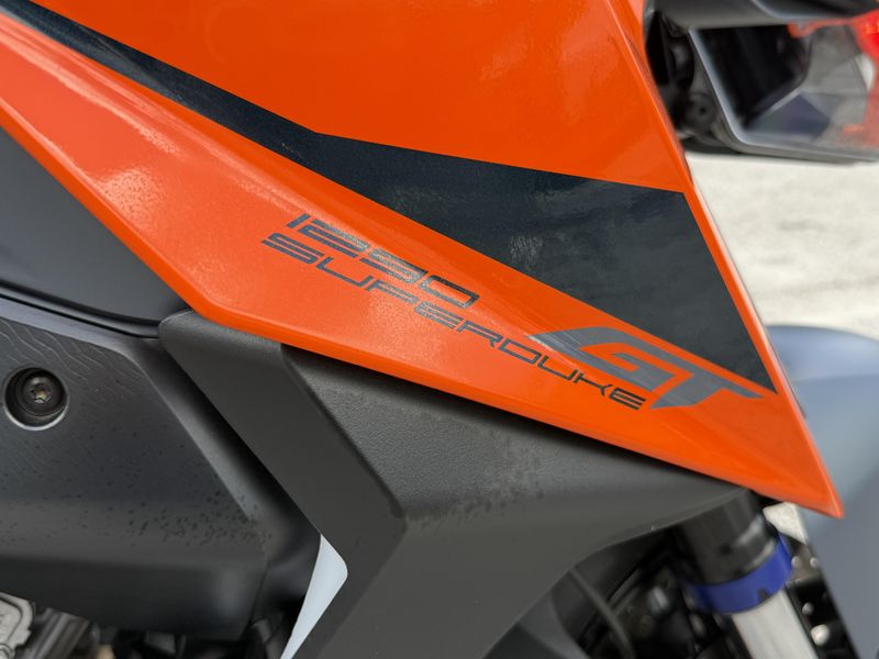 2024 KTM 1290 Super Duke GT