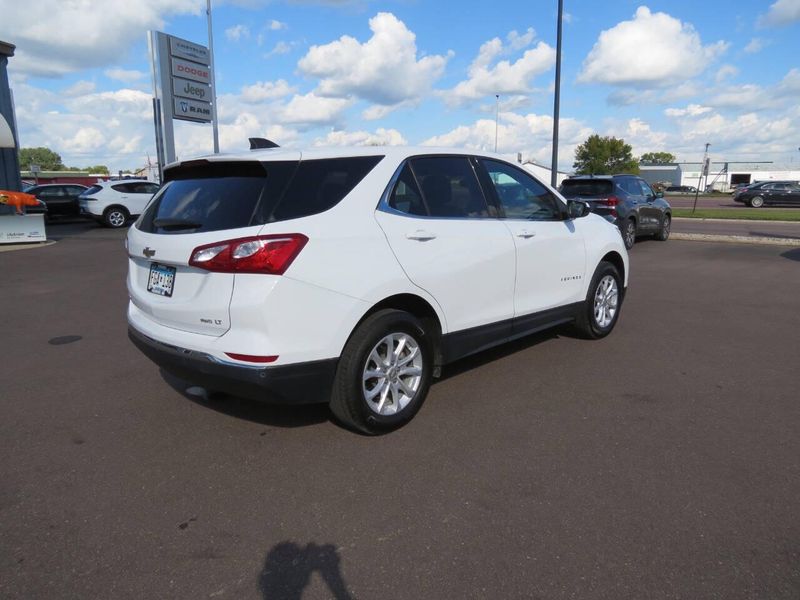 2020 Chevrolet Equinox LT 4x4 4dr SUV w/1LTImage 5