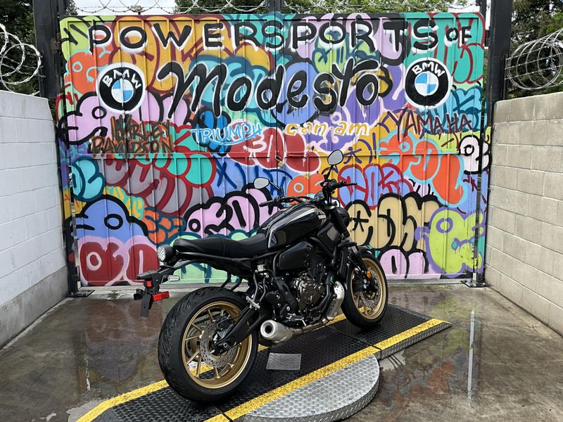 New 2026 Yamaha XSR700 Image 3