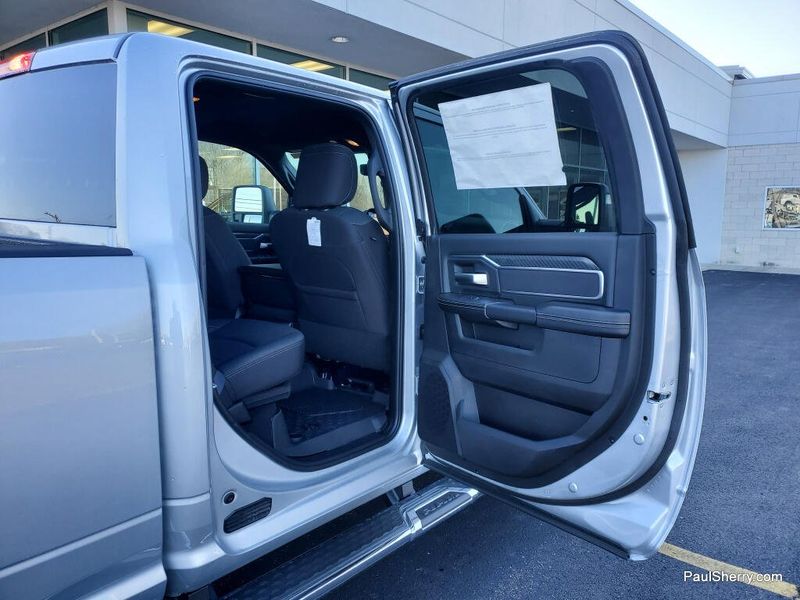 New 2026 RAM 2500 Big Horn Crew Cab 4x4 6'4' Box