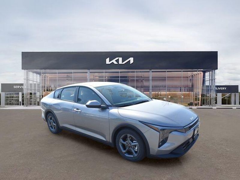 New 2026 Kia K4 LXSImage 11