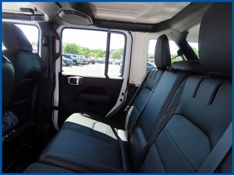 2023 Jeep Wrangler 4xE Sahara 4xeImage 10
