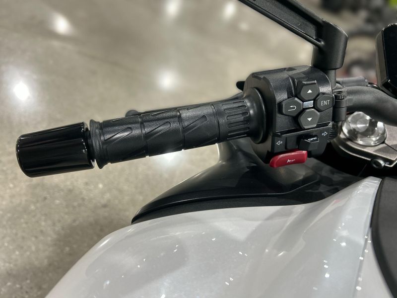 New 2025 CFMOTO 450NK Image 21