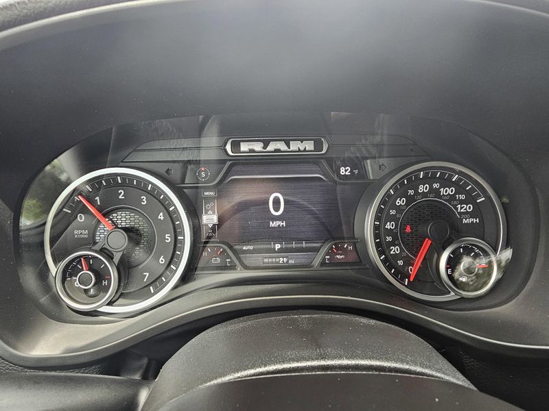 New 2025 RAM 1500 Big HornImage 16