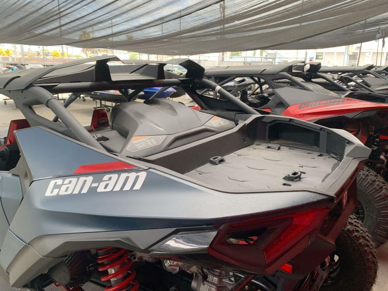 New 2025 Can-Am MAVERICK R MAX X RS 999T DCT Image 10