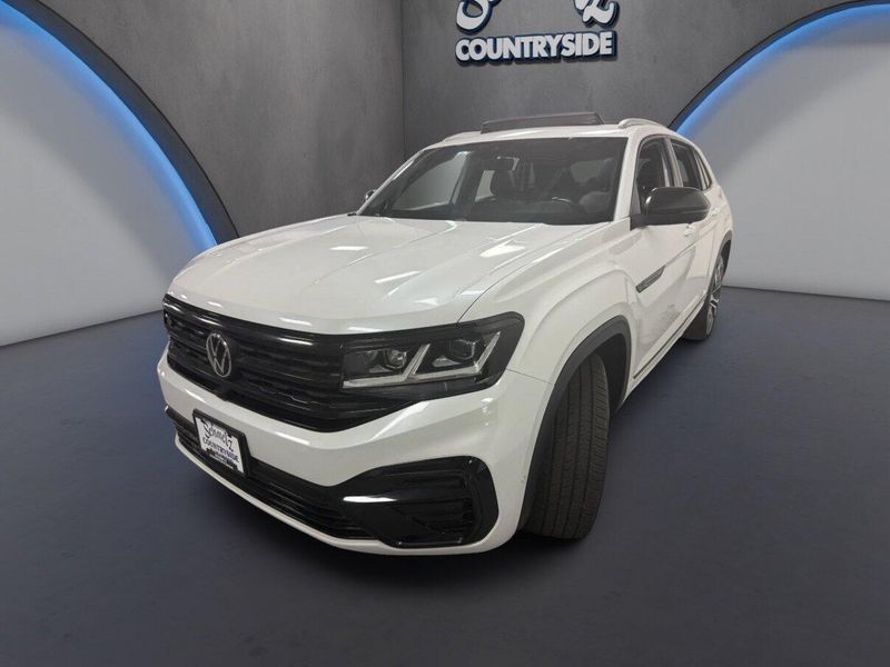 Used 2023 Volkswagen Atlas Cross Sport V6 SEL Premium R-Line AWD w/Sunroof & NavImage 11