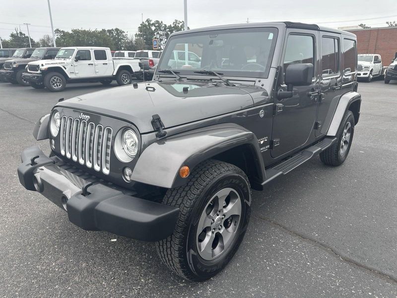 2017 Jeep Wrangler Unlimited SaharaImage 1