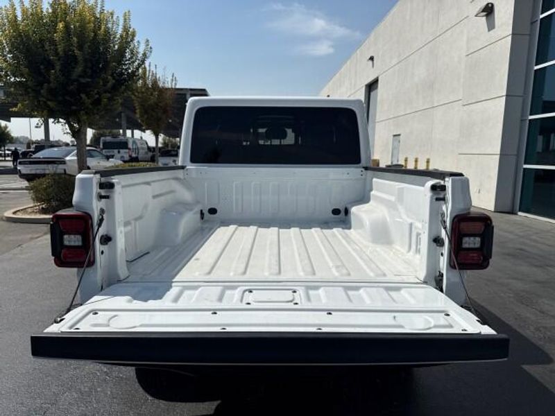 2021 Jeep Gladiator Rubicon photo 26