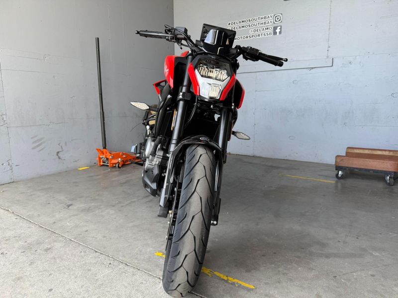 New 2025 CFMOTO 300NK Image 12