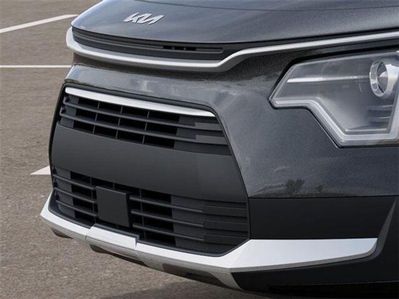 2025 Kia Niro EXImage 12