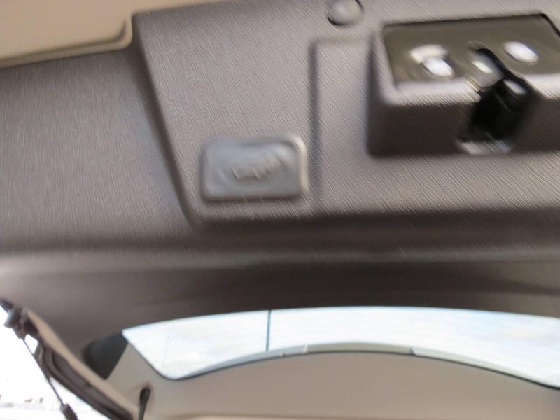 Used 2014 Chevrolet Traverse LT AWD 4dr SUV w/2LTImage 24