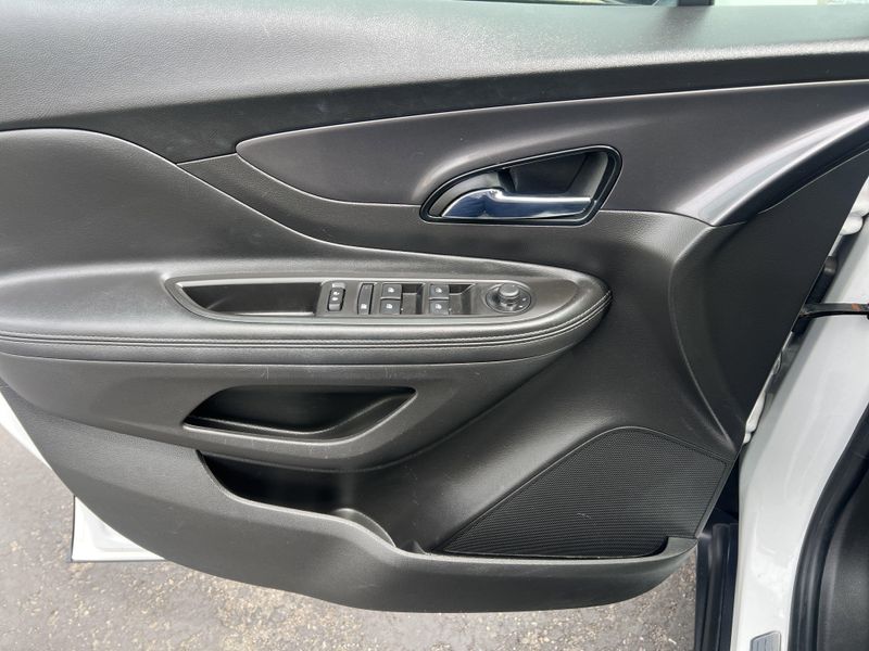 2019 Buick Encore PreferredImage 5