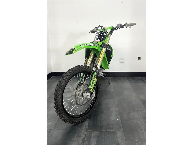 Used 2023 Kawasaki KX450 Image 2