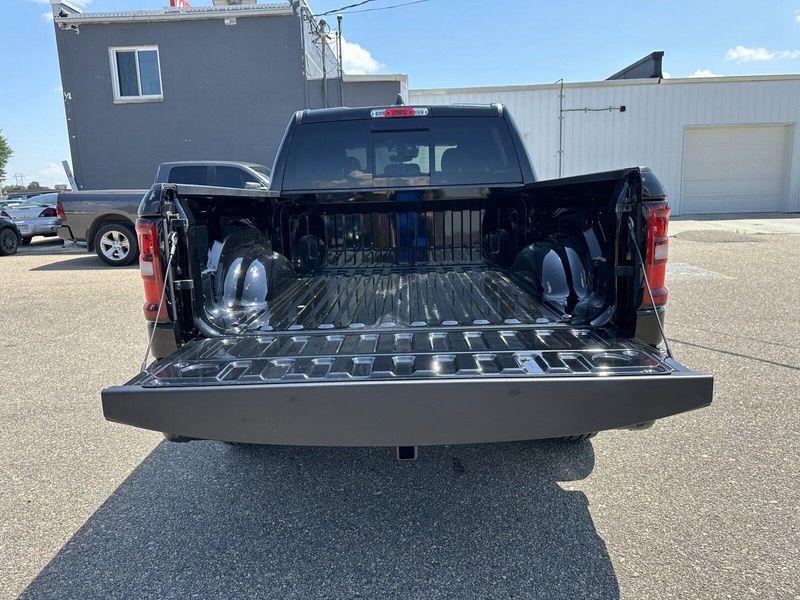 2025 RAM 1500 Big HornImage 8