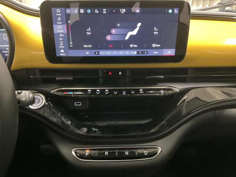 New 2026 Fiat 500e PopImage 11