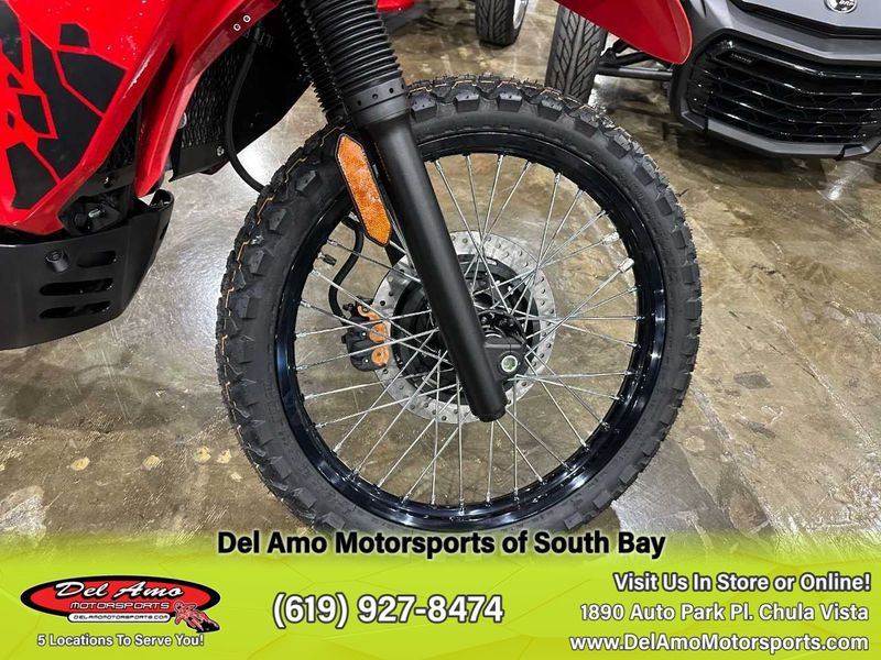 2024 Kawasaki KL650GRFNL-RD1  in a FIRECRACKER RED/METALLIC CARBON GRAY exterior color. Del Amo Motorsports of South Bay (619) 547-1937 delamomotorsports.com 