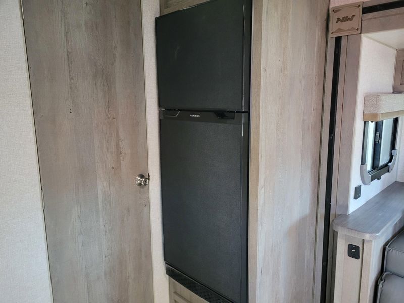 New 2026 NORTHWOOD MFG ARCTIC FOX EDGE 25RB Image 11