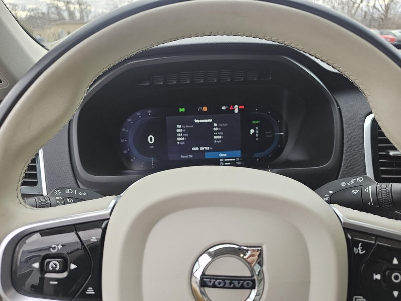 Used 2023 Volvo XC90 Recharge Plug-In Hybrid PlusImage 9