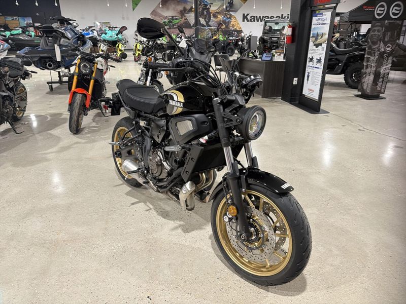 New 2026 Yamaha XSR700 Image 11