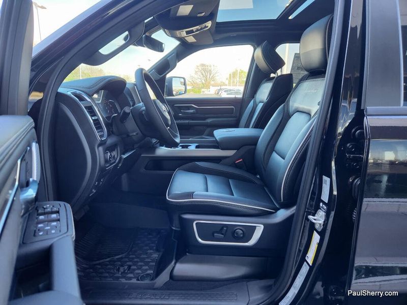 New 2026 RAM 1500 Laramie Crew Cab 4x4 5'7' Box