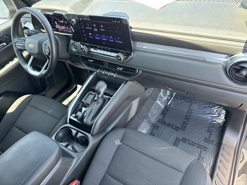 Used 2024 Chevrolet Colorado 2WD Crew Cab LT