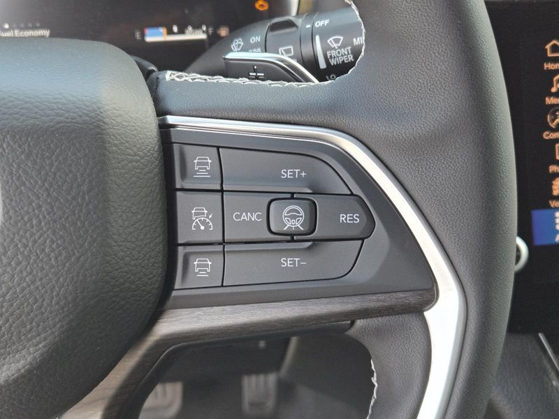 New 2026 Jeep Grand Cherokee Limited 4x2