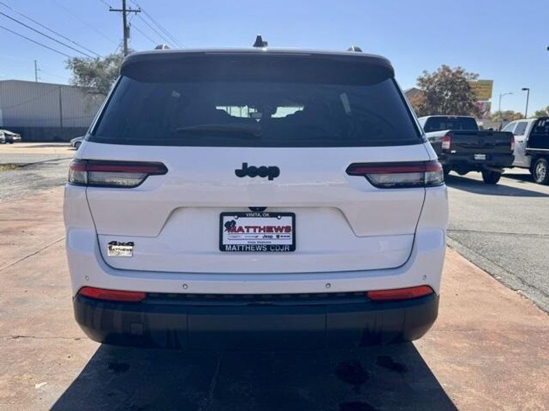 Used 2024 Jeep Grand Cherokee L Altitude XImage 6