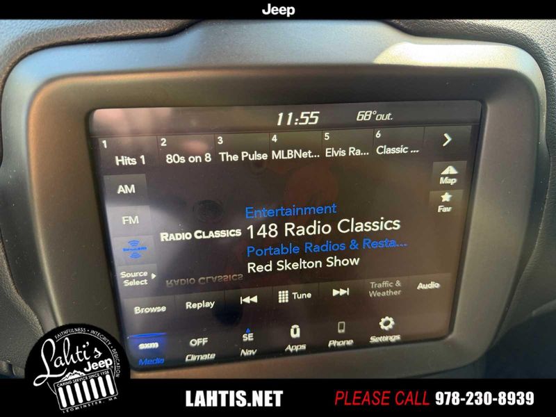 2022 Jeep Renegade Latitude photo 20