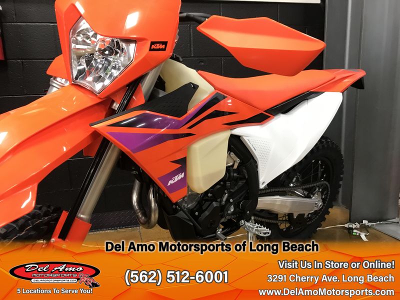 New 2024 KTM 500 XW-F Image 3