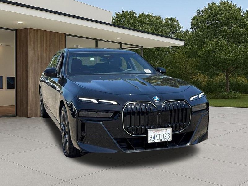 Used 2026 BMW 7 Series 740iImage 5